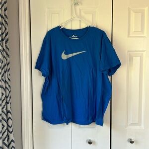 Nike t shirt